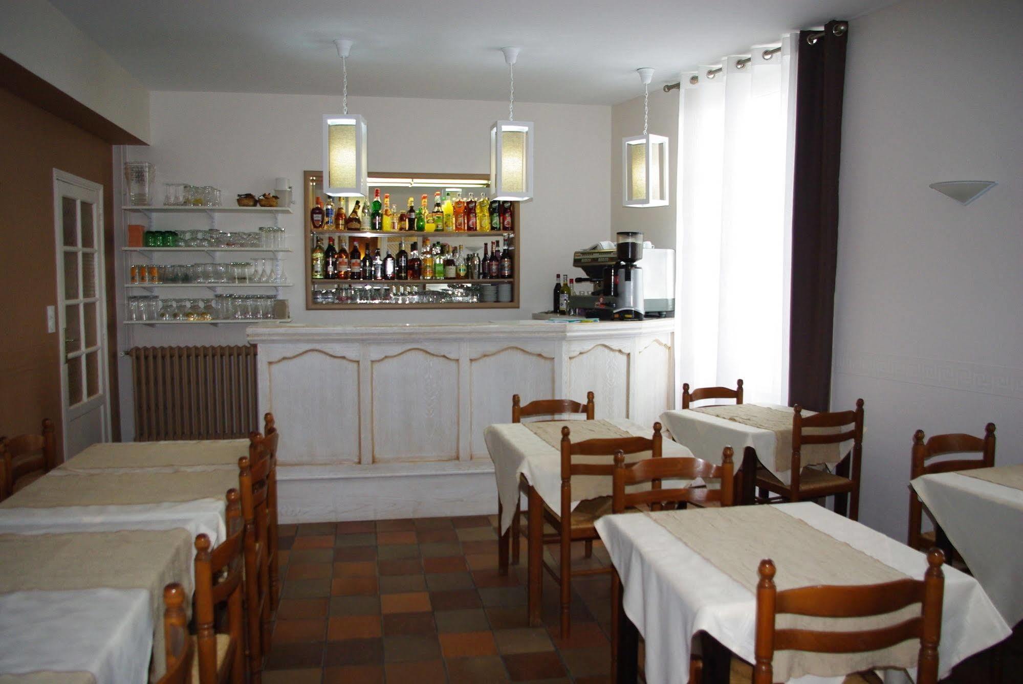 Cit'Hotel Le Commerce Сожон Экстерьер фото