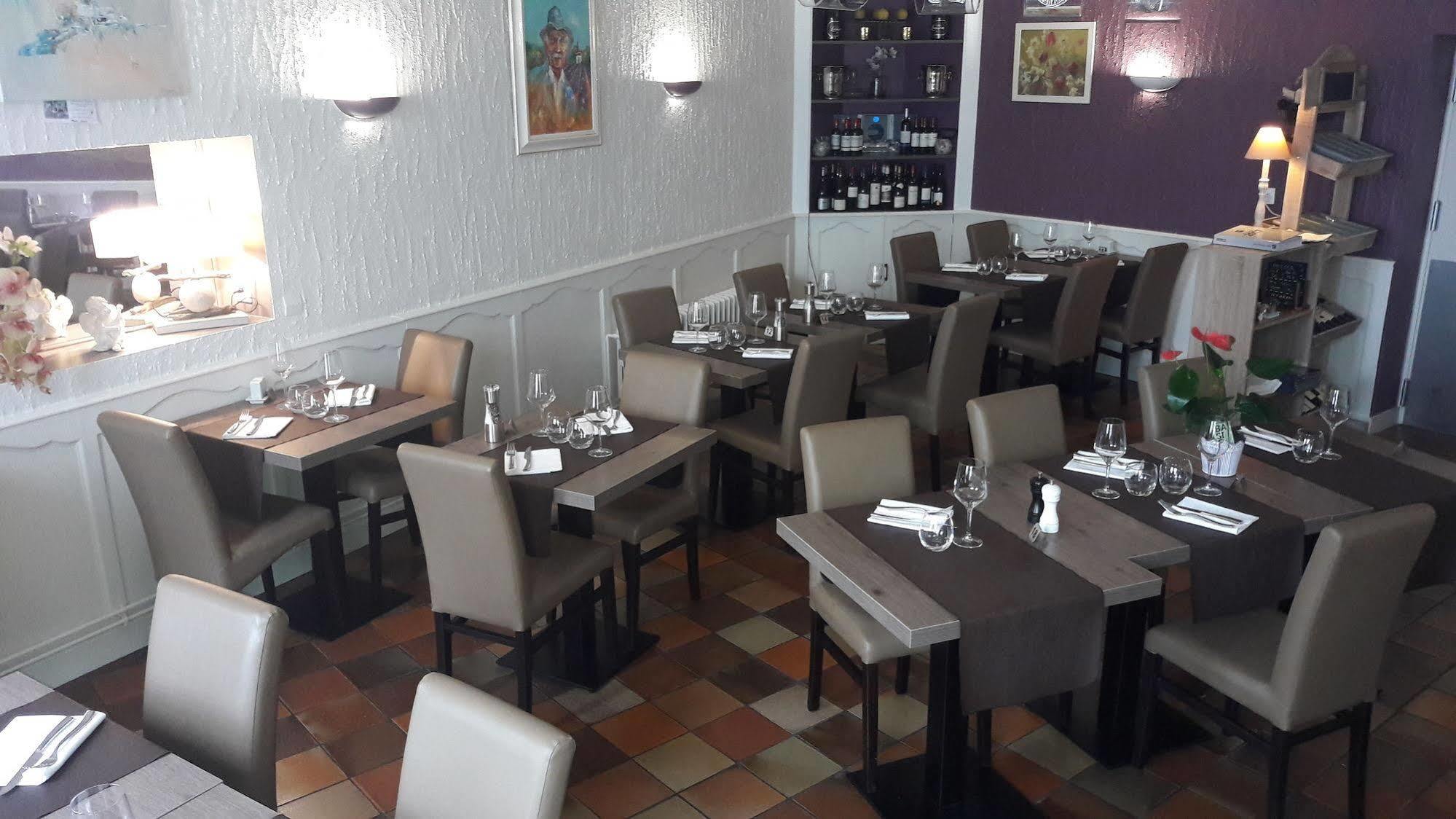 Cit'Hotel Le Commerce Сожон Экстерьер фото